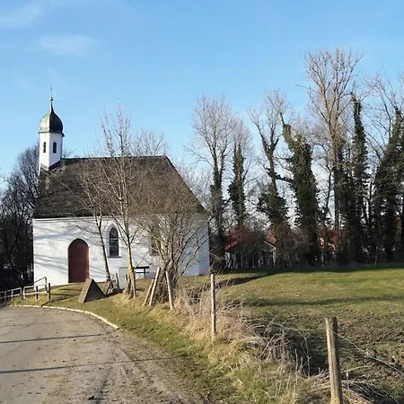Geraeumige In Bierdorf Am Ammersee *