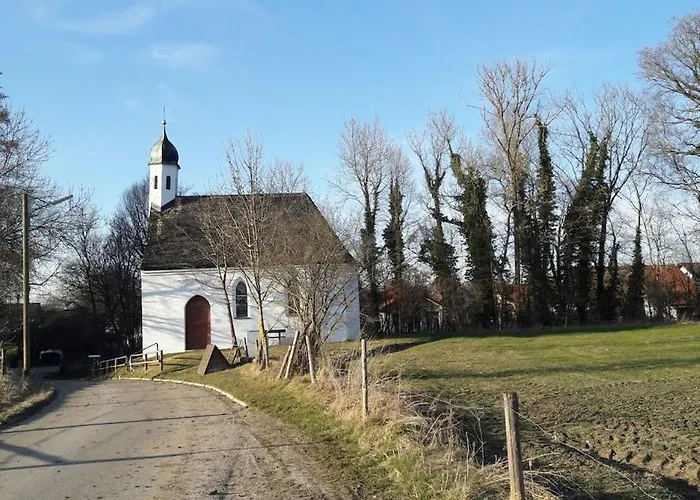 Geraeumige Ferienwohnung In Bierdorf Am Ammersee *