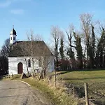 Geraeumige In Bierdorf Am Ammersee *